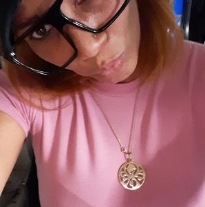 Meet your Posher, Clarisol